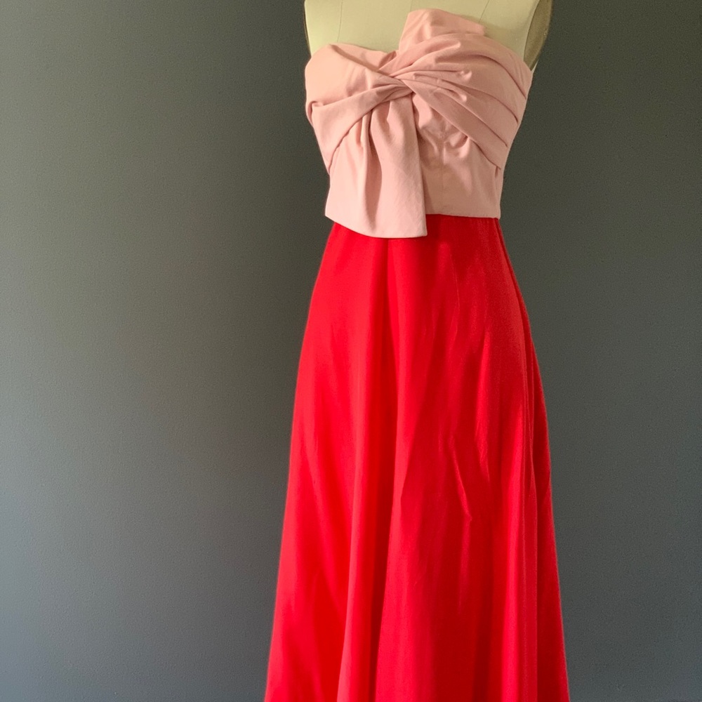 Shakuhachi Bow Scanlan Dress (Red & Pink)